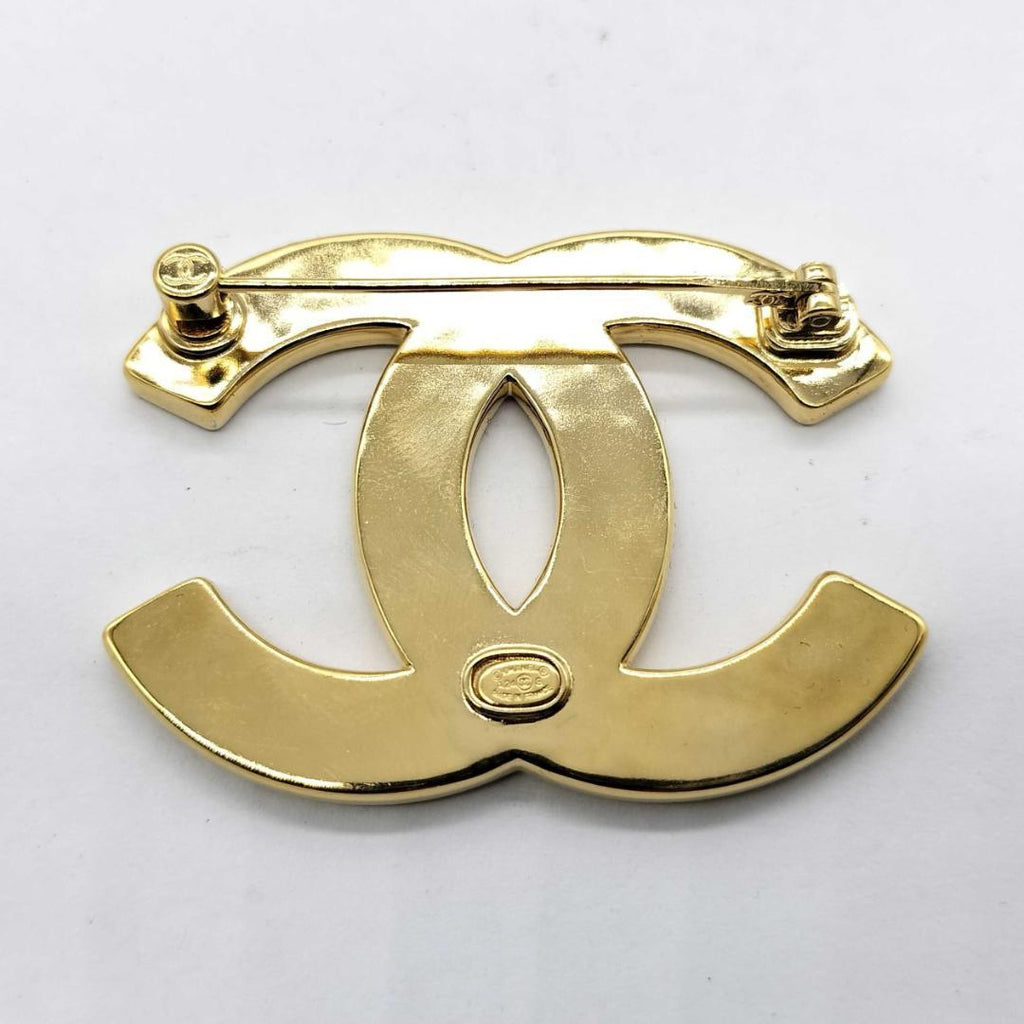 Chanel Brooch CC Logo Gold Pink Clover — view 2
