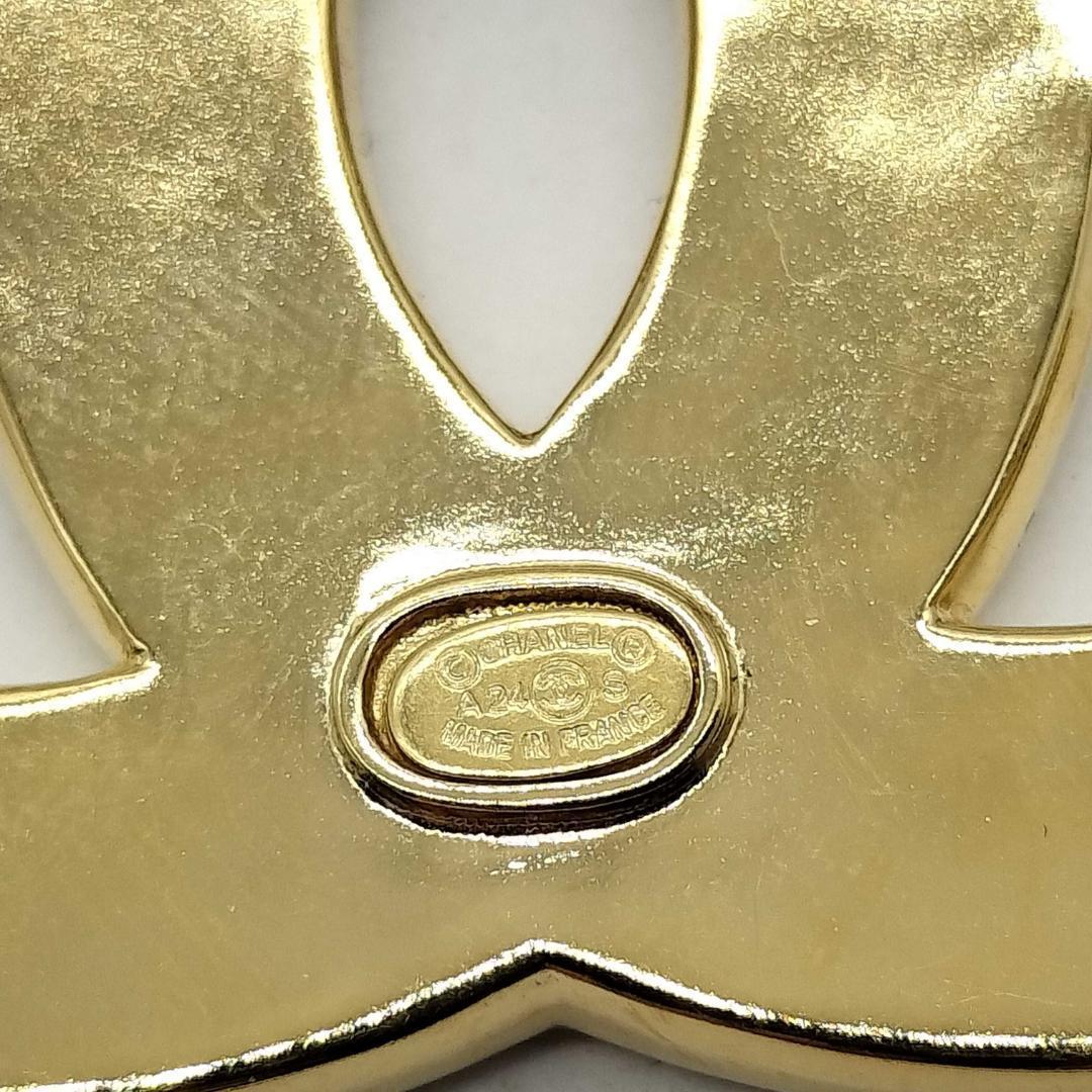 Chanel Brooch CC Logo Gold Pink Clover — view 6