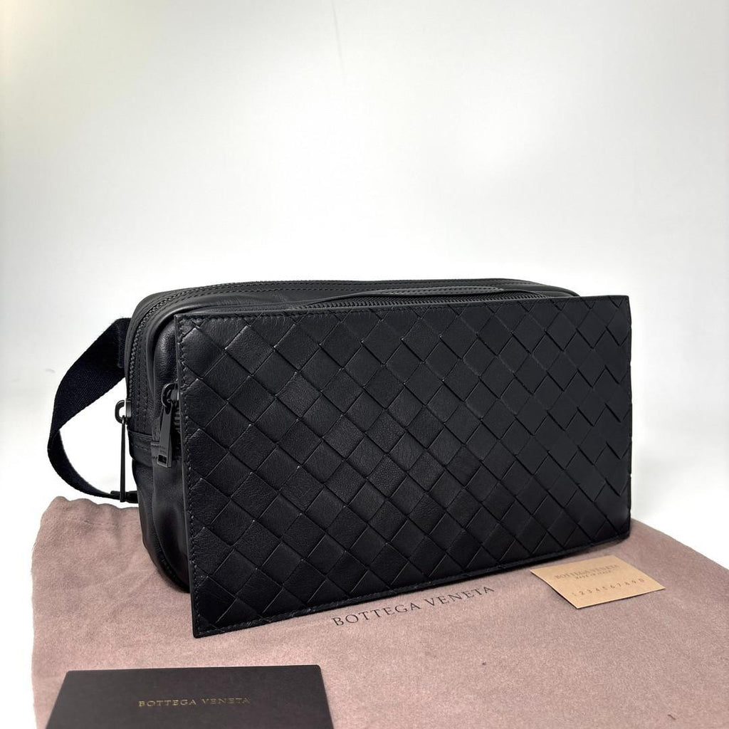 Bottega Veneta Intrecciato Belt Bag Black — view 3