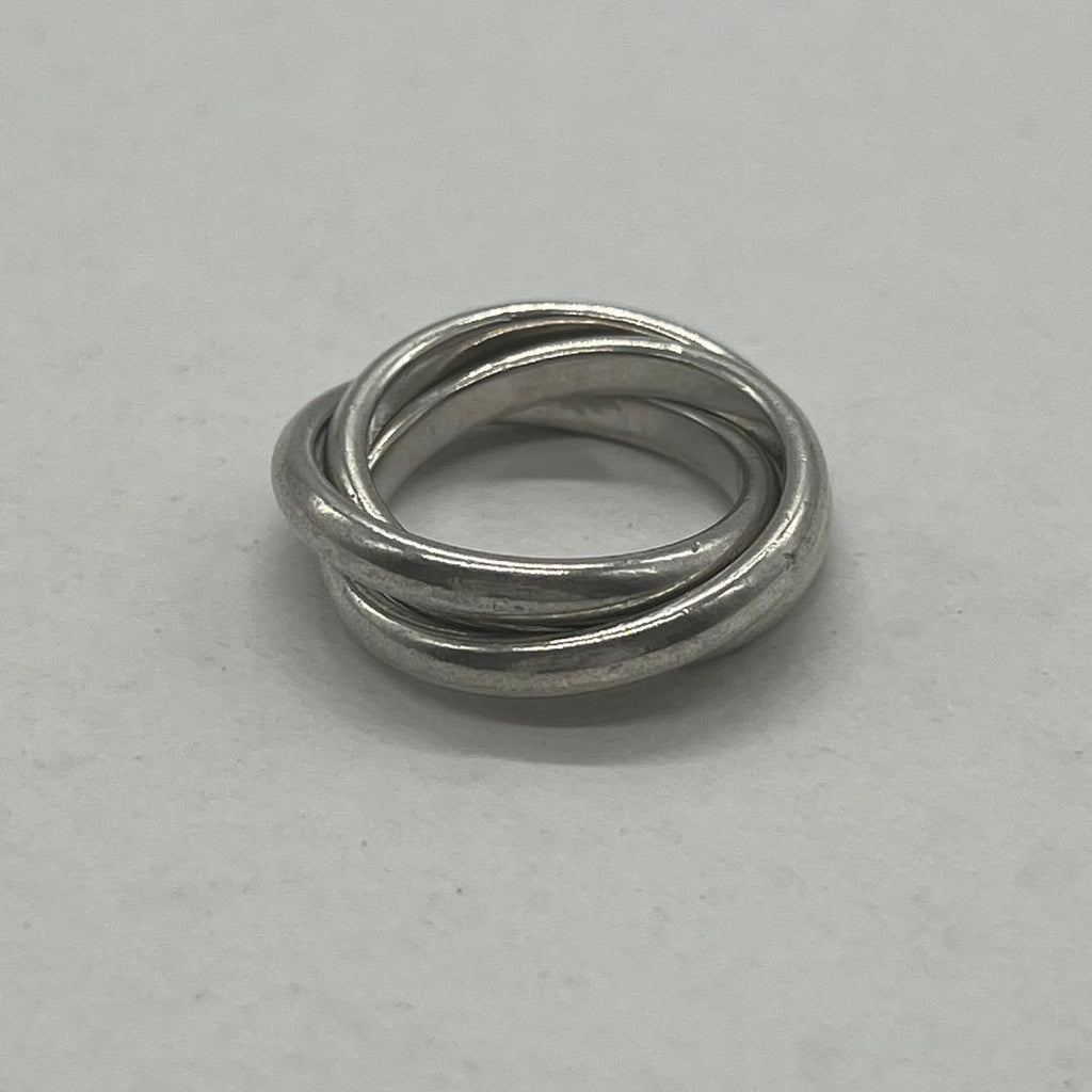 Tiffany & Co Trinity Ring Vintage — view 4
