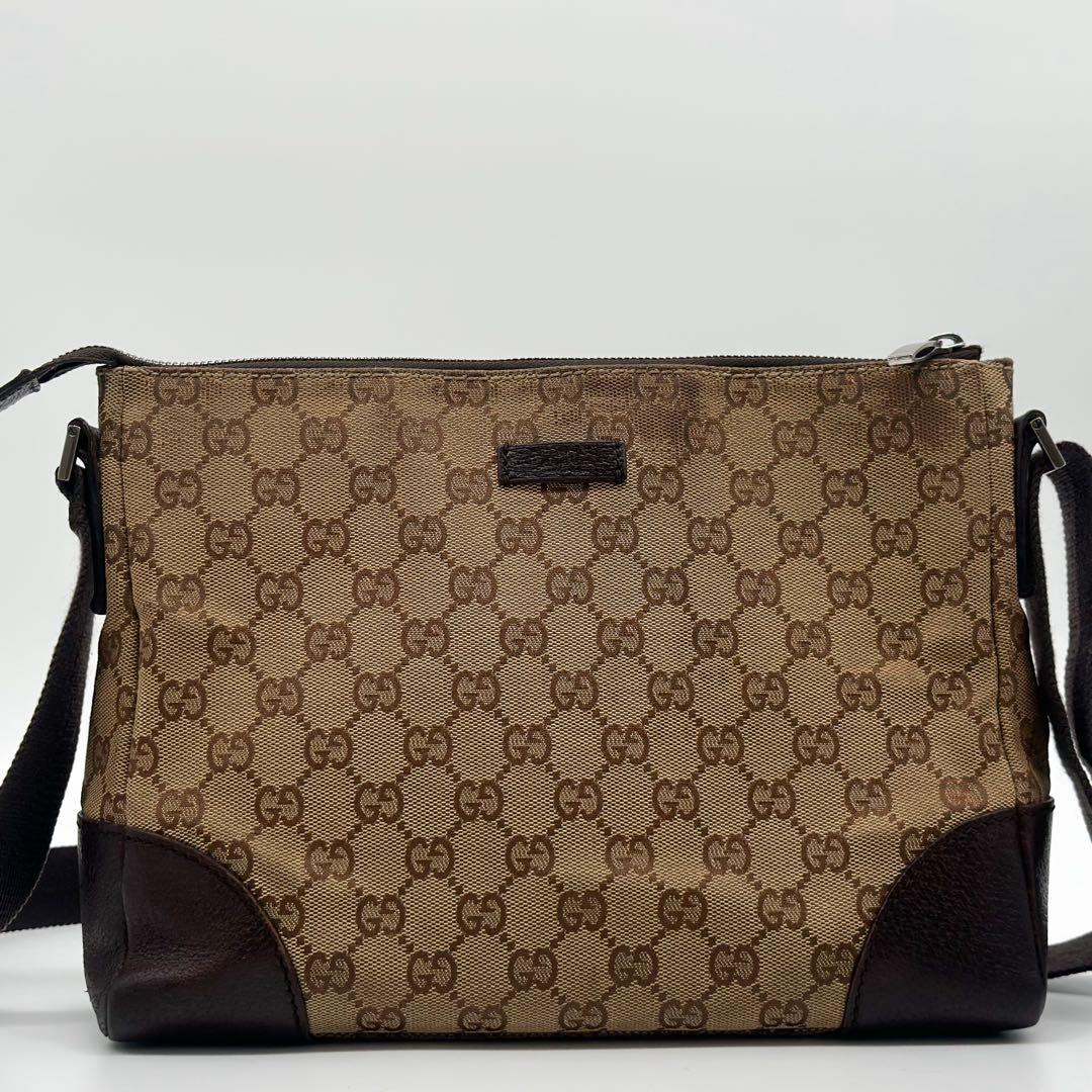 Gucci GG Supreme Canvas Shoulder — view 2