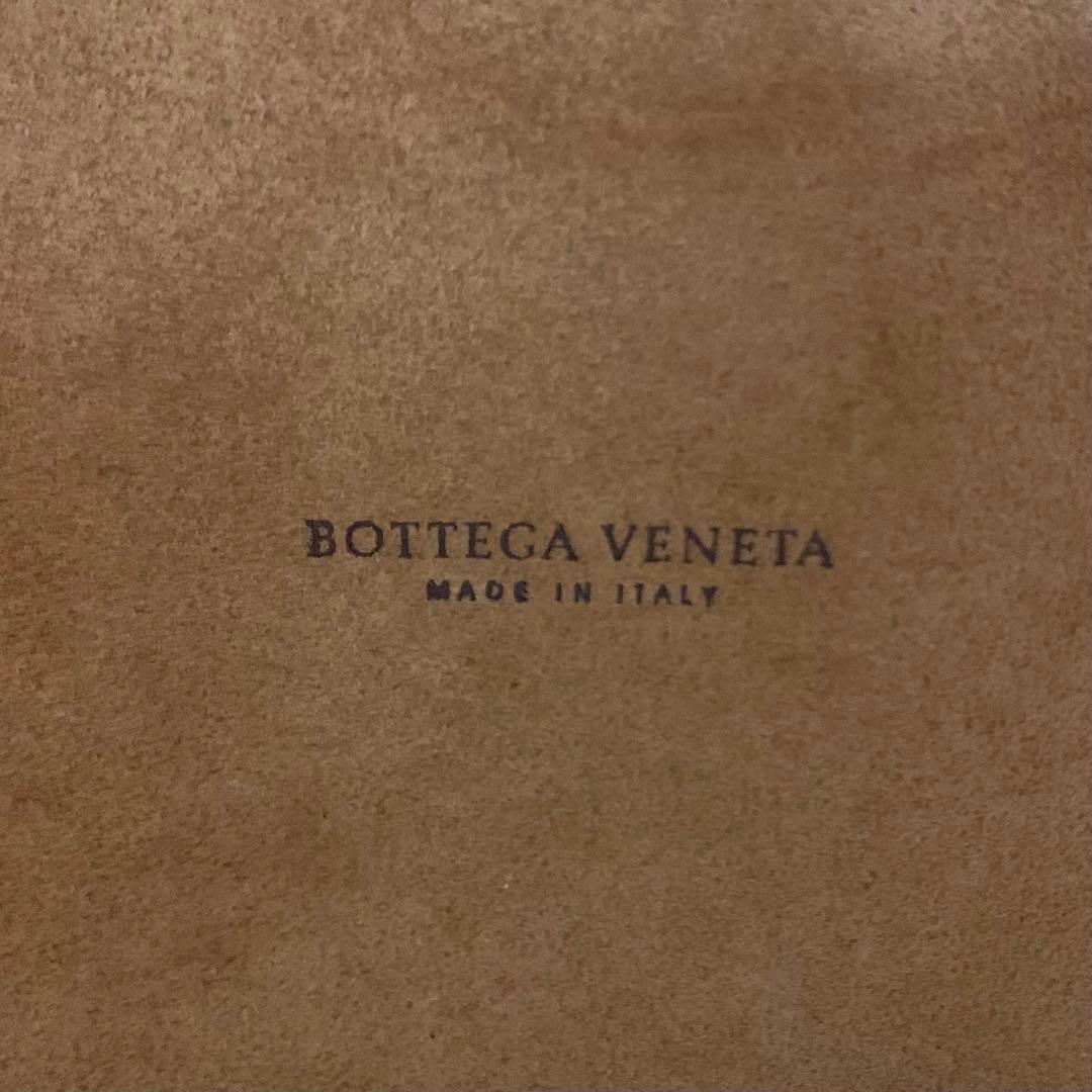 Bottega Veneta Basket Large Leather Logo Tote Black — view 7