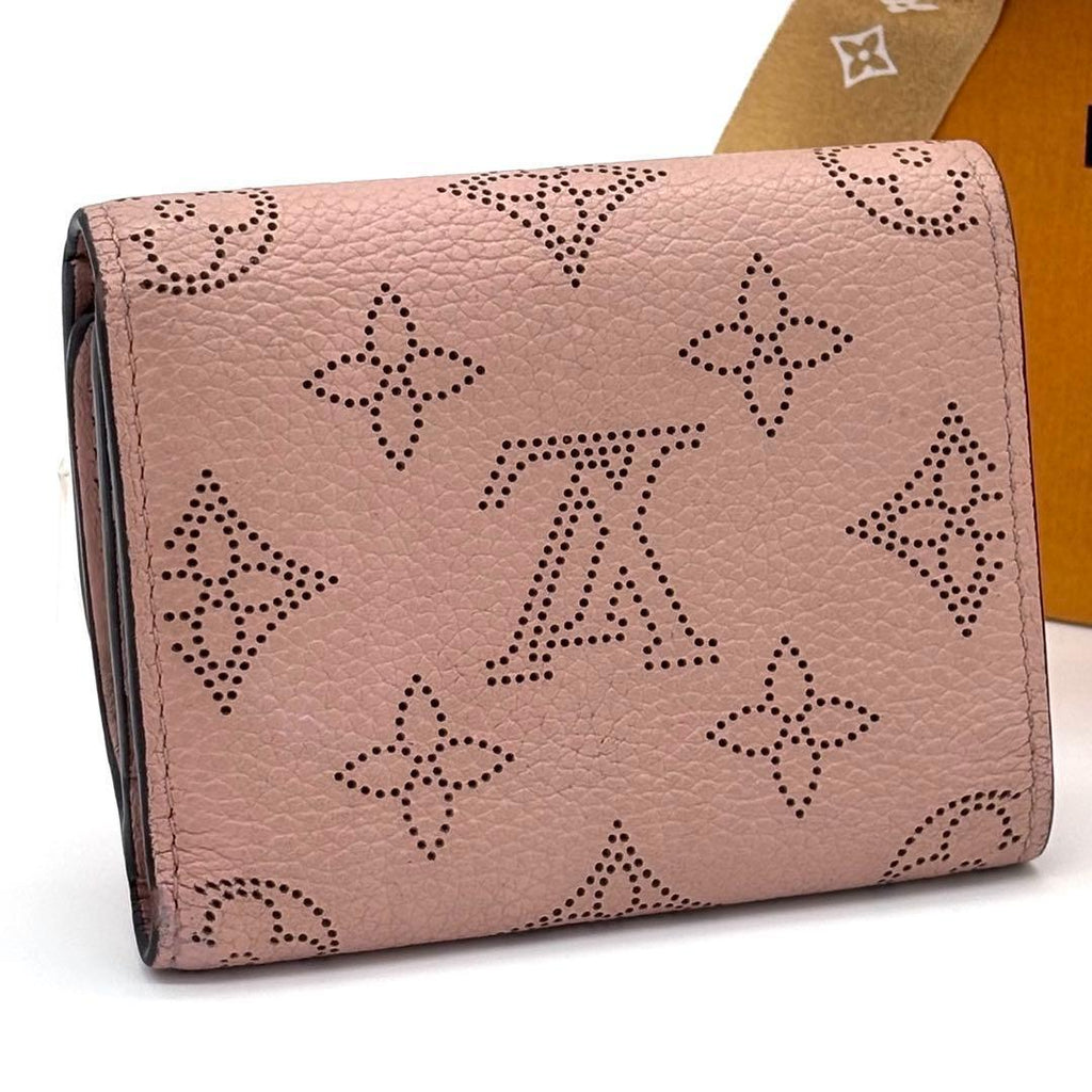 Louis Vuitton Mahina Portefeuille Iris XS Pink Trifold Wallet — view 2