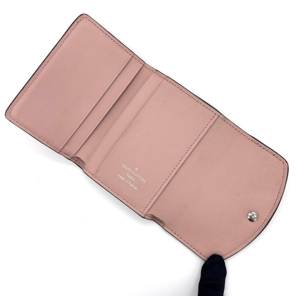 Louis Vuitton Mahina Portefeuille Iris XS Pink Trifold Wallet — view 3