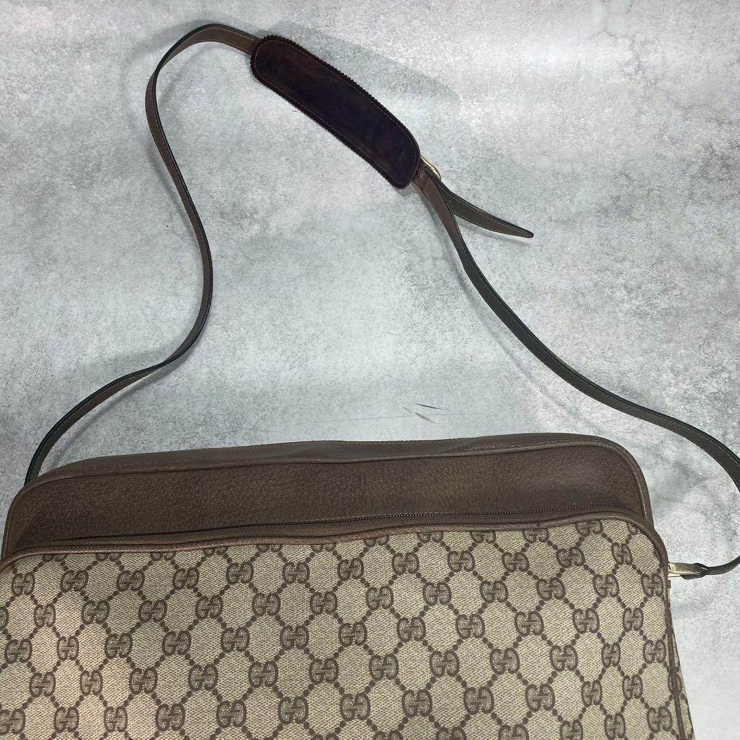 Gucci GG Shoulder Bag Brown Beige Leather Logo — view 4