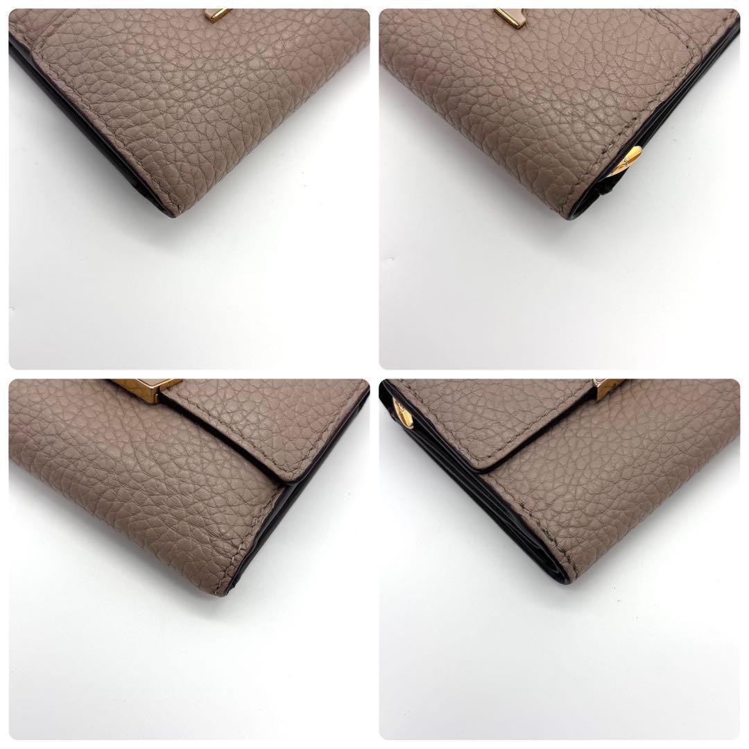 Louis Vuitton Taurillon Portefeuille Capucines XS Galet Wallet — view 6