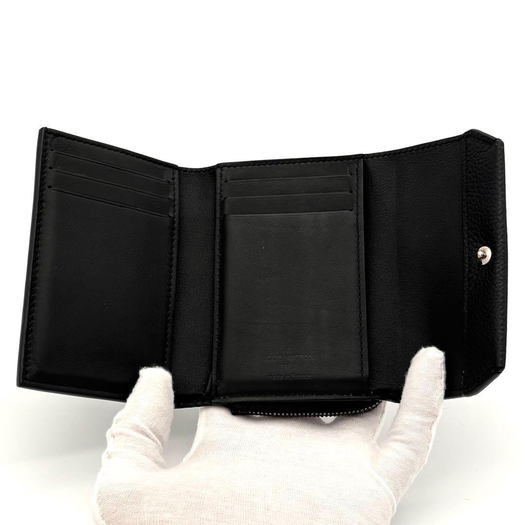 Louis Vuitton Wallet Black Portefeuille Pilot Aerogram — view 4