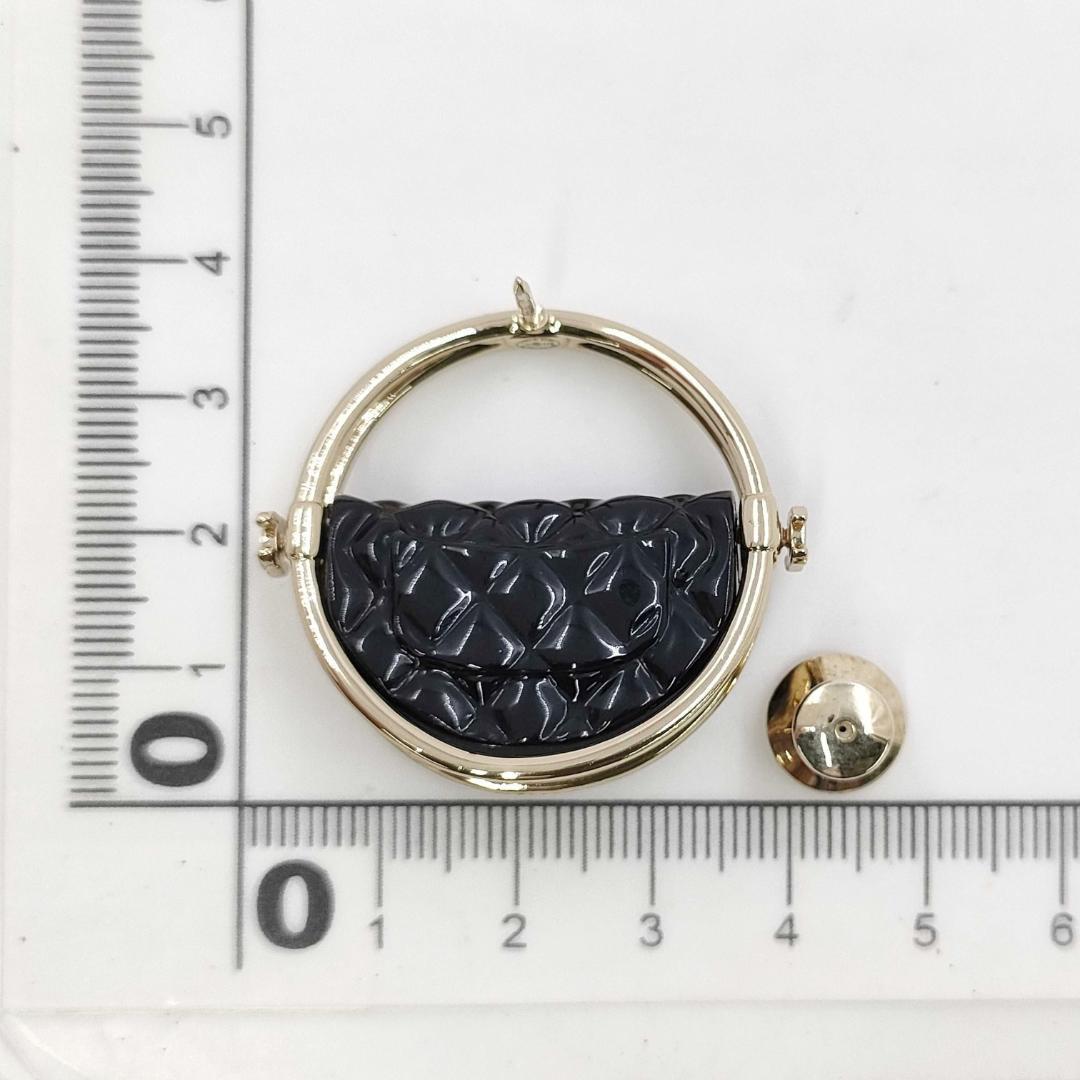 Chanel Brooch CC Logo Gold Quilted Bag — view 6