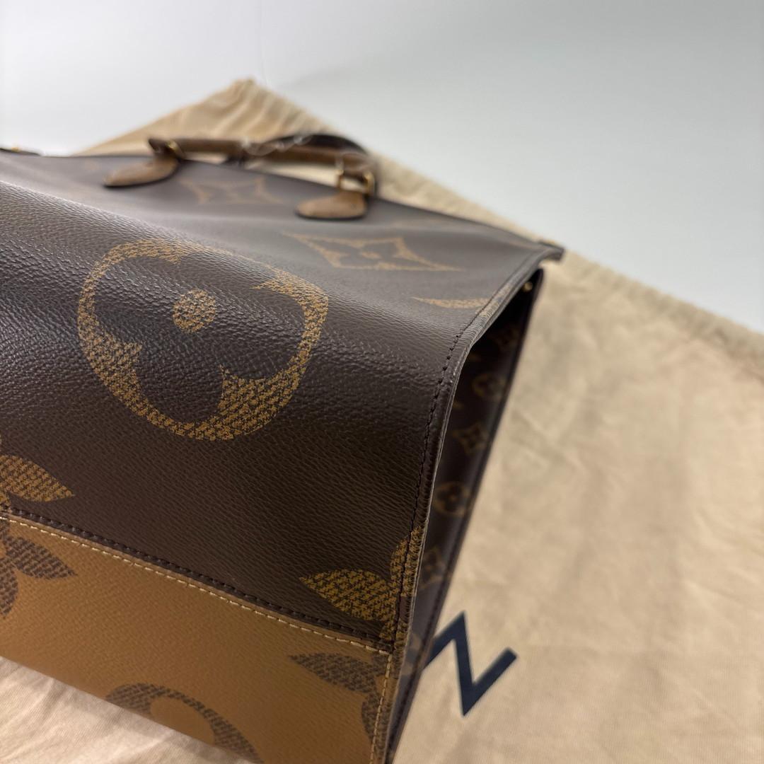 Louis Vuitton Monogram Giant On The Go GM Tote — view 8