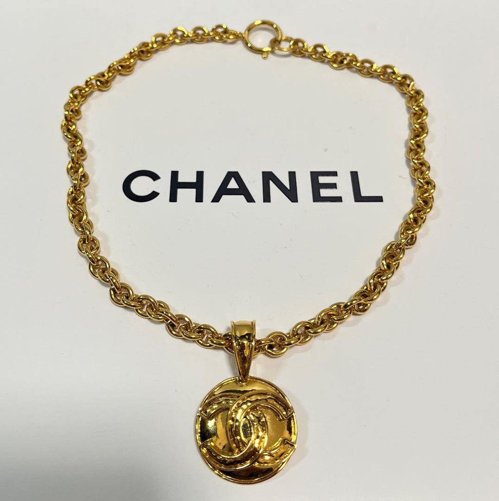 Chanel Grade CC Logo Pendant