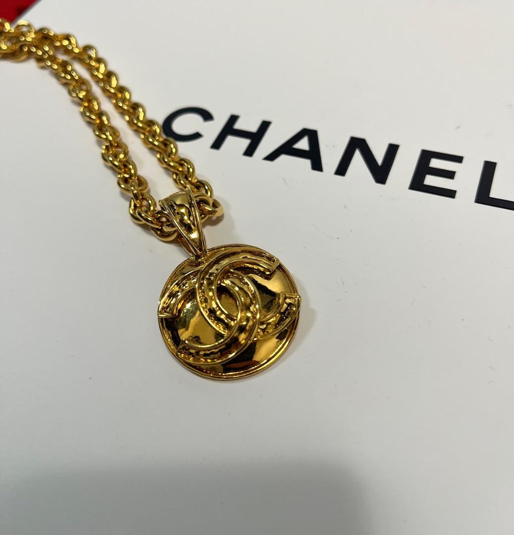 Chanel Grade CC Logo Pendant — view 2