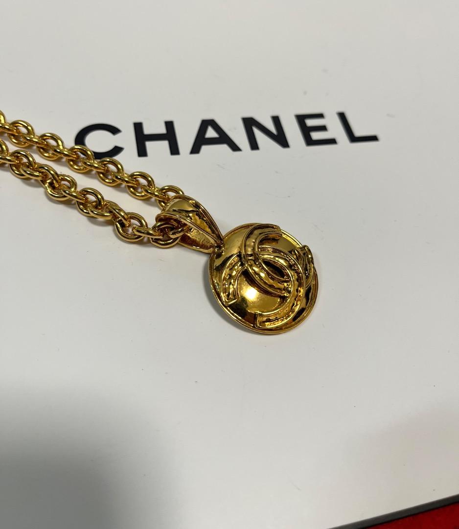 Chanel Grade CC Logo Pendant — view 3