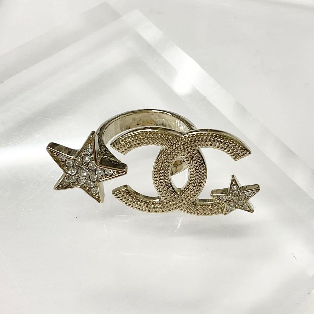 Chanel CC Logo Star Rhinestone Ring Gold — view 2