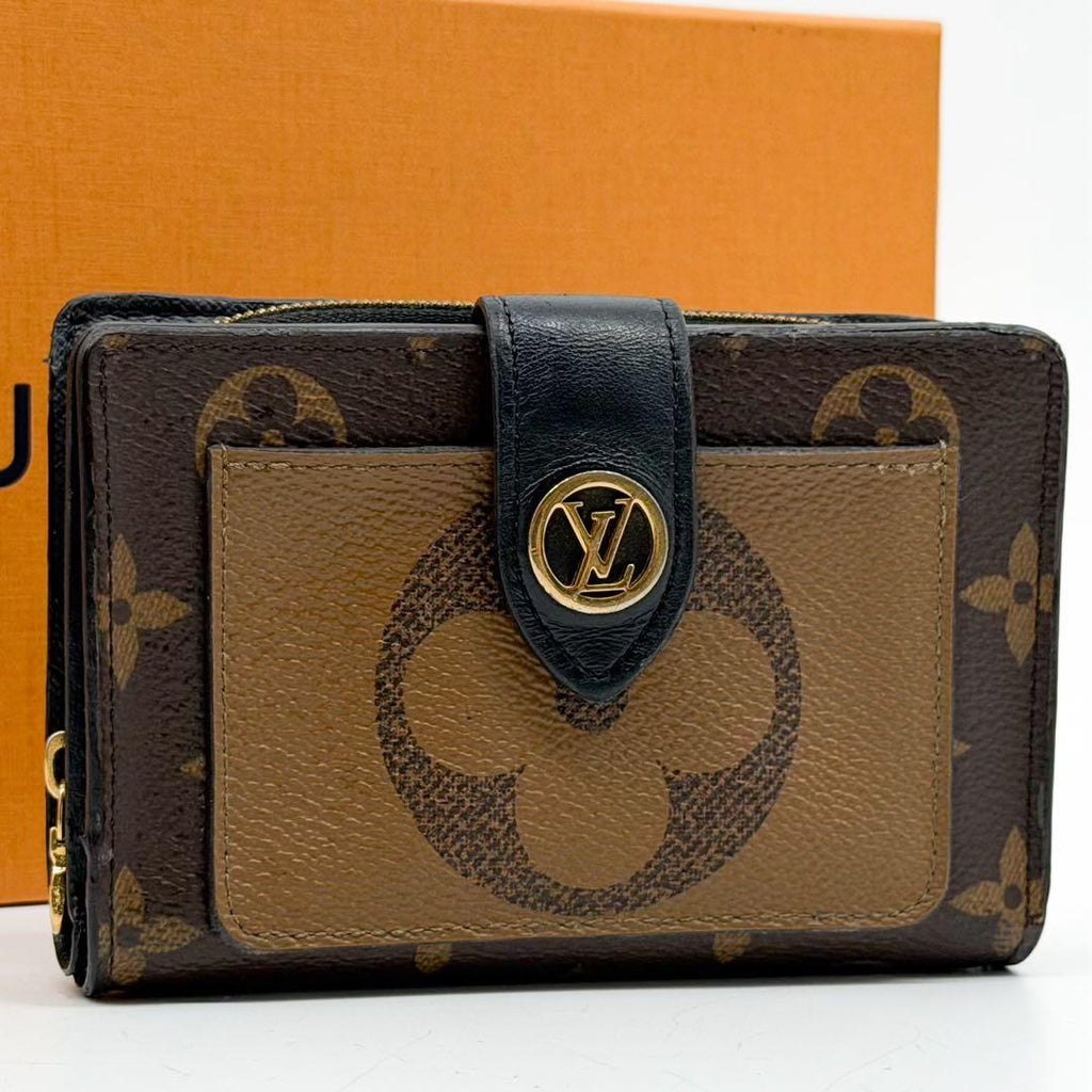 Louis Vuitton Portefeuille Juliette Monogram Giant Bifold Wallet