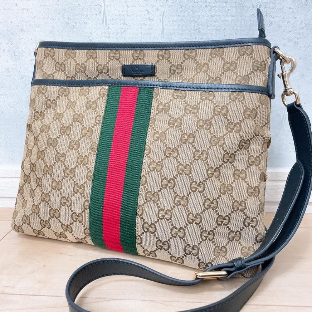 Gucci GG Canvas Sherry Line Shoulder