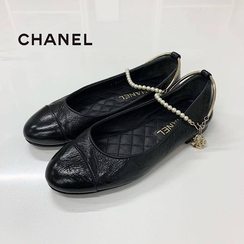 Chanel CC Logo Camellia Wrinkled Pearl Strap Flat Shoes