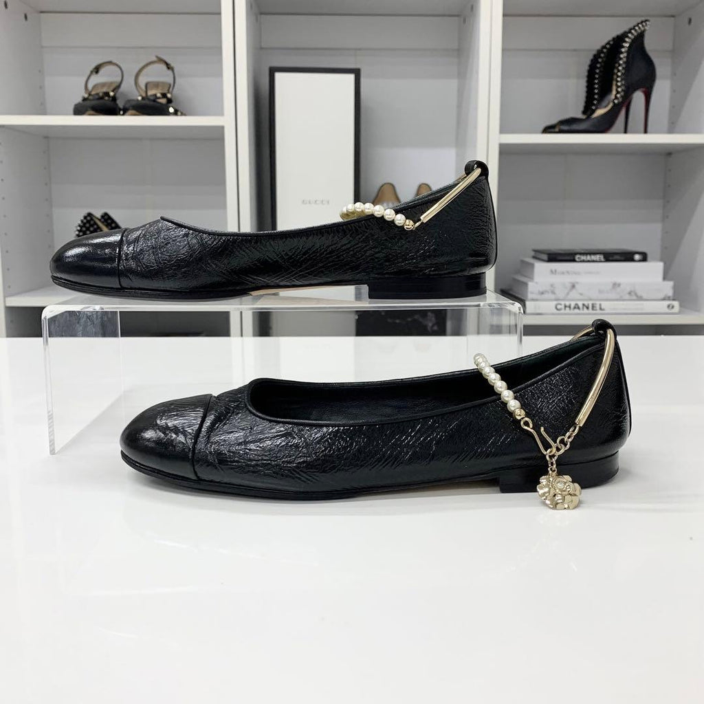 Chanel CC Logo Camellia Wrinkled Pearl Strap Flat Shoes — view 3