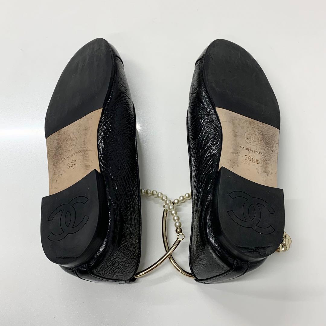 Chanel CC Logo Camellia Wrinkled Pearl Strap Flat Shoes — view 6