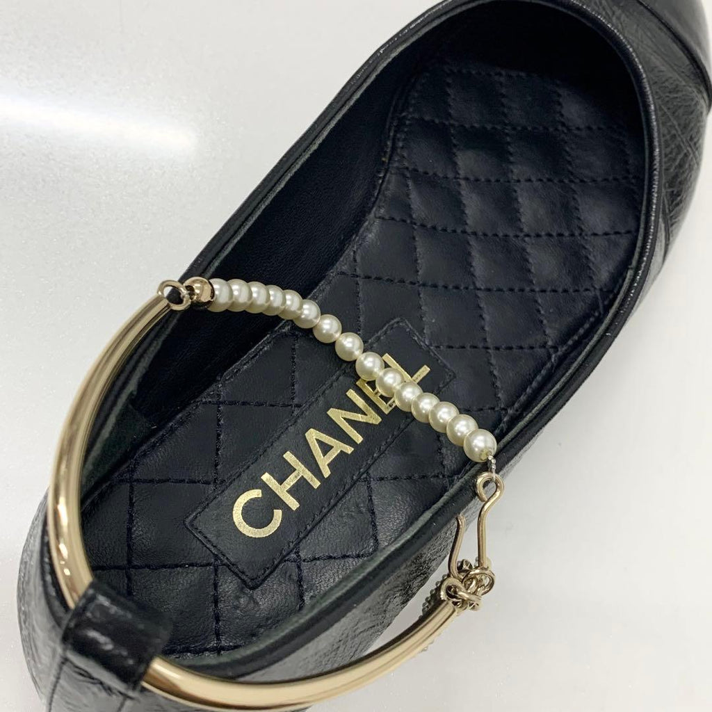 Chanel CC Logo Camellia Wrinkled Pearl Strap Flat Shoes — view 7