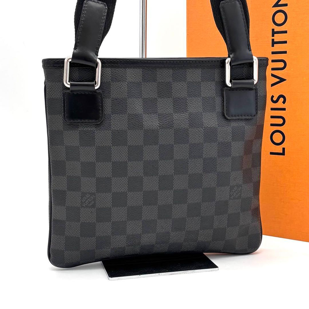 Louis Vuitton Damier Graphite Thomas Shoulder Bag Gray — view 2