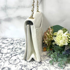 Chanel Vintage Quilted CC Logo Bag White — view 7