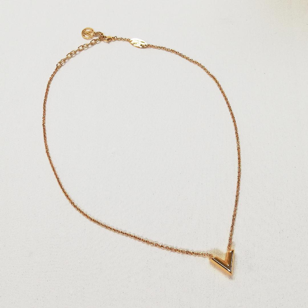 Louis Vuitton Necklace Essential Gold Simple — view 2