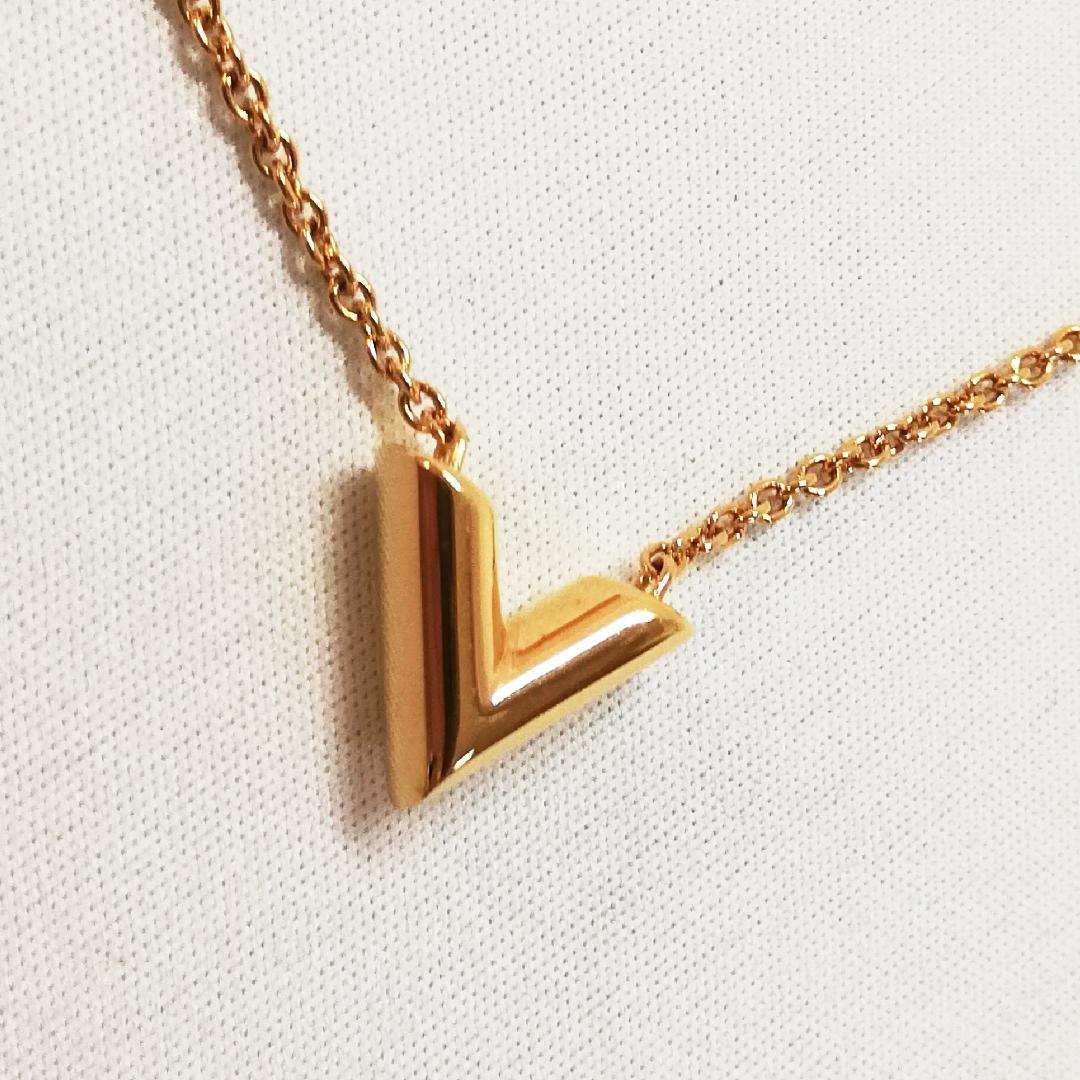 Louis Vuitton Necklace Essential Gold Simple — view 3