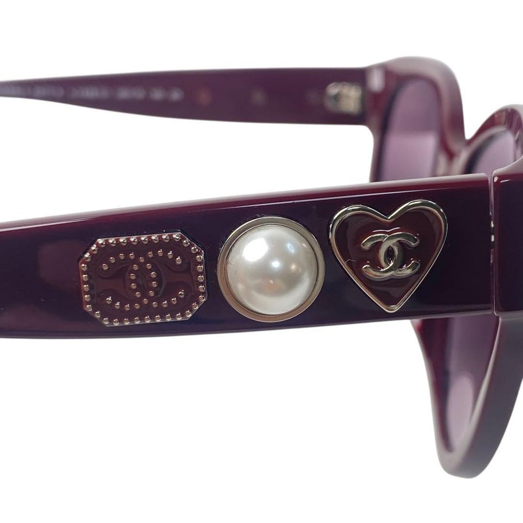 Chanel Faux Pearl CC Logo Sunglasses 56 — view 7