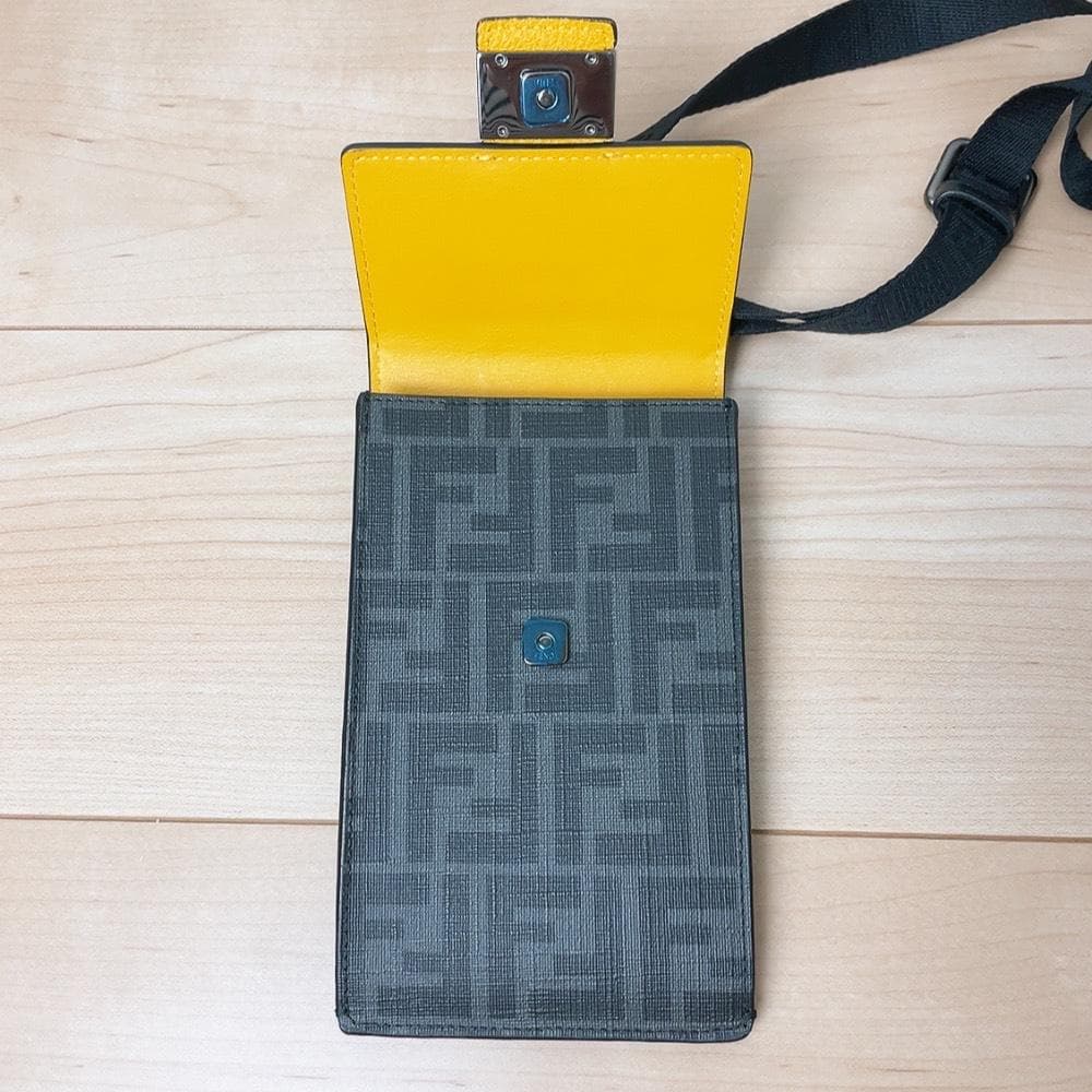 Fendi Zucca Shoulder Bag Smartphone Pouch — view 6