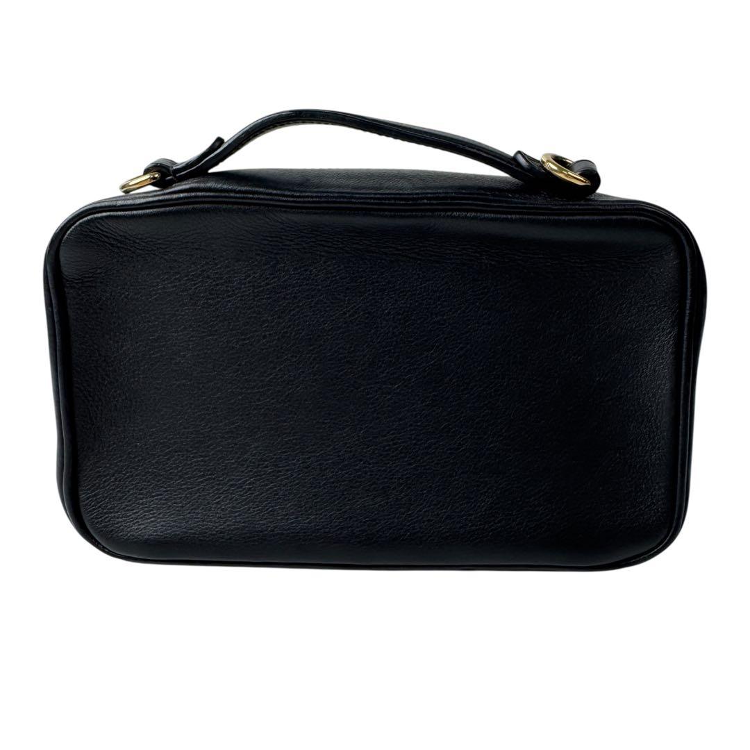 Louis Vuitton Utility Crossbody Monogram Empreinte — view 3