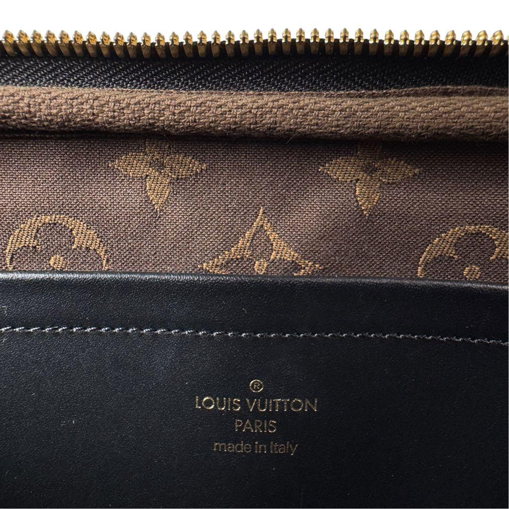 Louis Vuitton Utility Crossbody Monogram Empreinte — view 8
