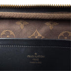 Louis Vuitton Utility Crossbody Monogram Empreinte — view 8