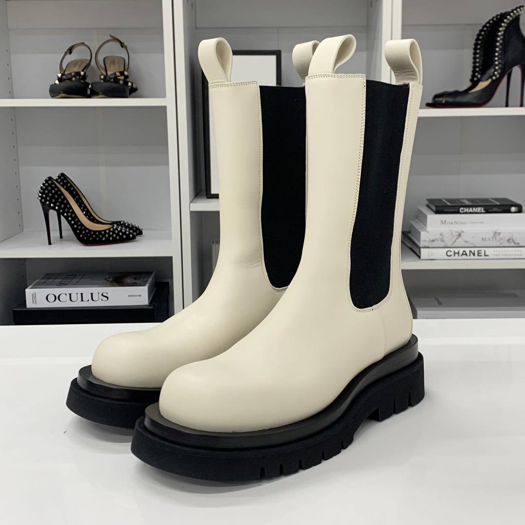 Bottega Veneta Lug Chelsea Boots Side Gore Middle — view 3