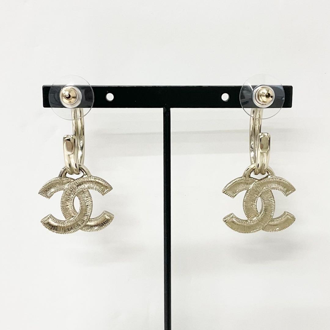 Chanel Earrings CC Logo Hoop Rhinestone Gold Multicolor — view 8
