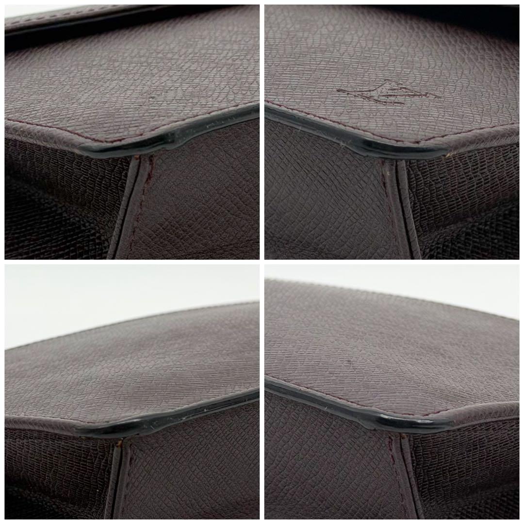 Louis Vuitton Pochette Clado Taiga Acajou Second Bag — view 7