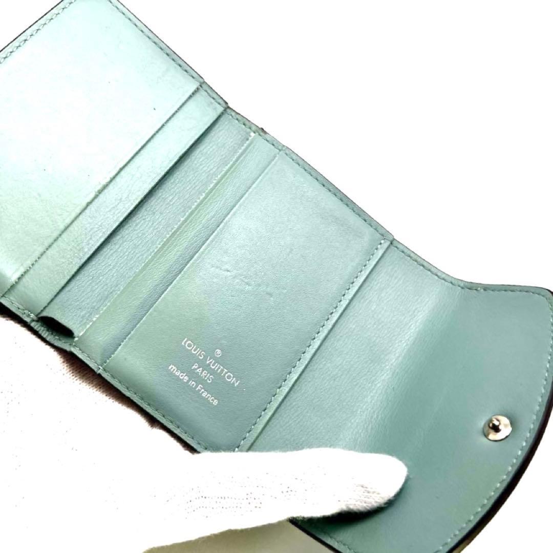 Louis Vuitton Mahina Vert Lagune Portefeuille Iris XS Wallet — view 6