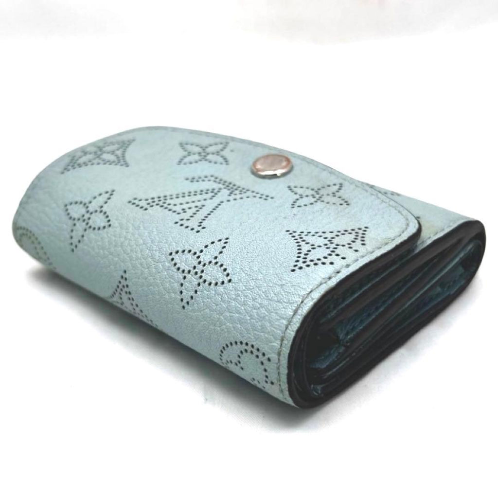Louis Vuitton Mahina Vert Lagune Portefeuille Iris XS Wallet — view 8