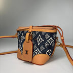 Louis Vuitton Noe Perth Shoulder — view 2