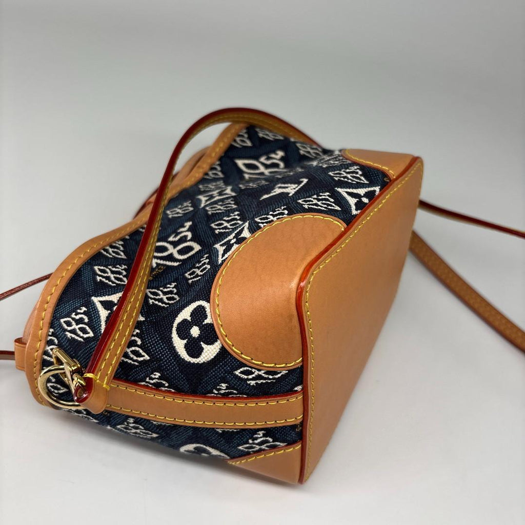 Louis Vuitton Noe Perth Shoulder — view 8