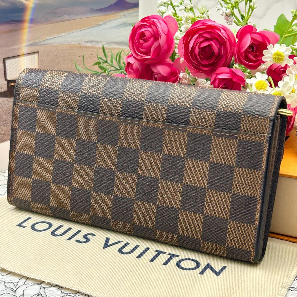 Louis Vuitton Damier Portefeuille Sarah Wallet — view 2