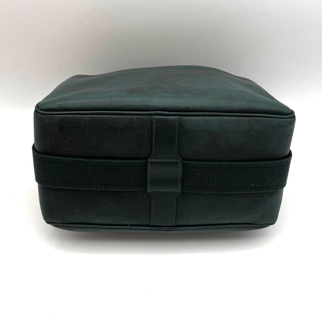 Louis Vuitton Taiga Reporter PM Shoulder Bag Epi Sea Green — view 7