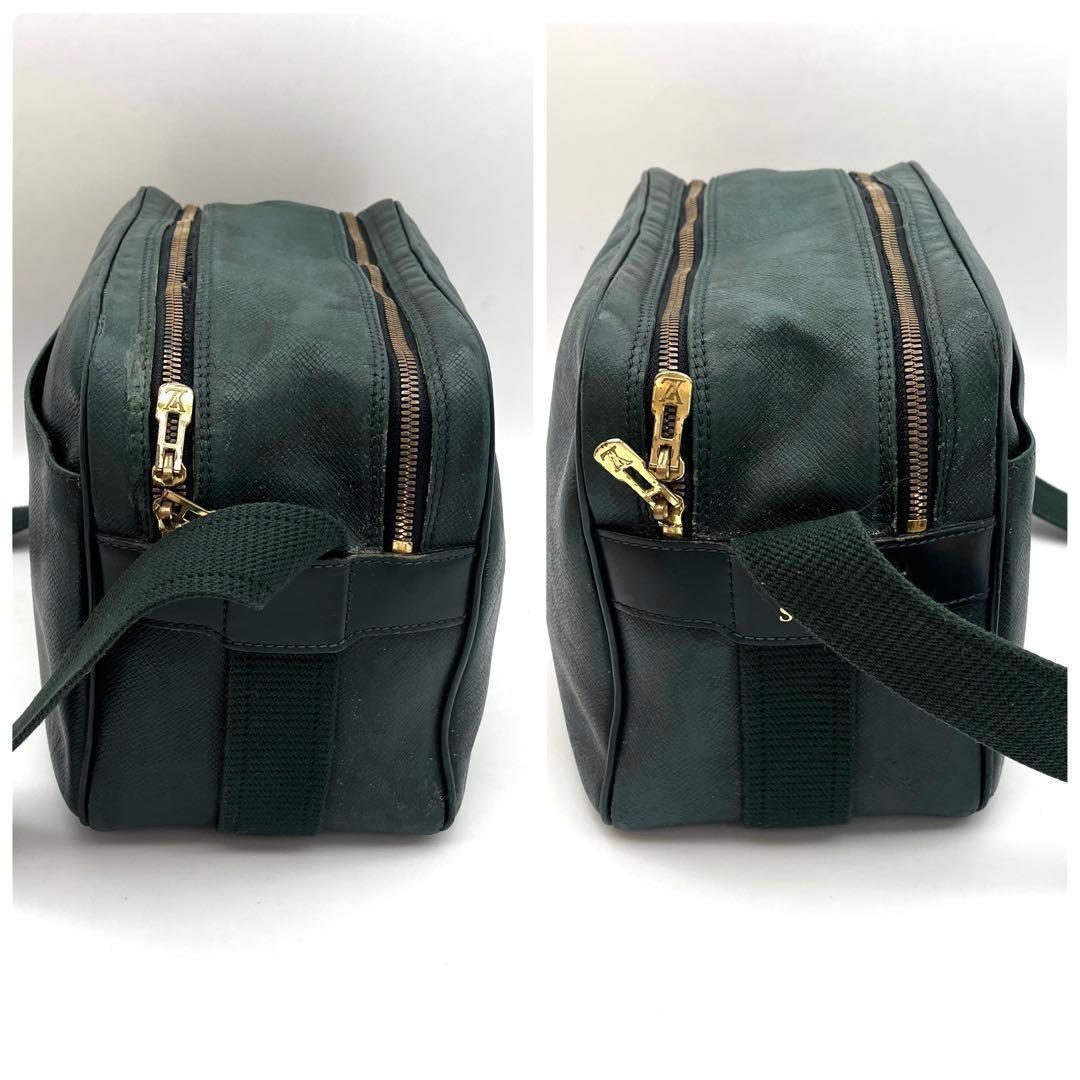 Louis Vuitton Taiga Reporter PM Shoulder Bag Epi Sea Green — view 8