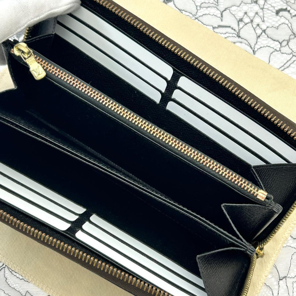 Louis Vuitton Monogram Giant Reverse Zippy Wallet — view 6