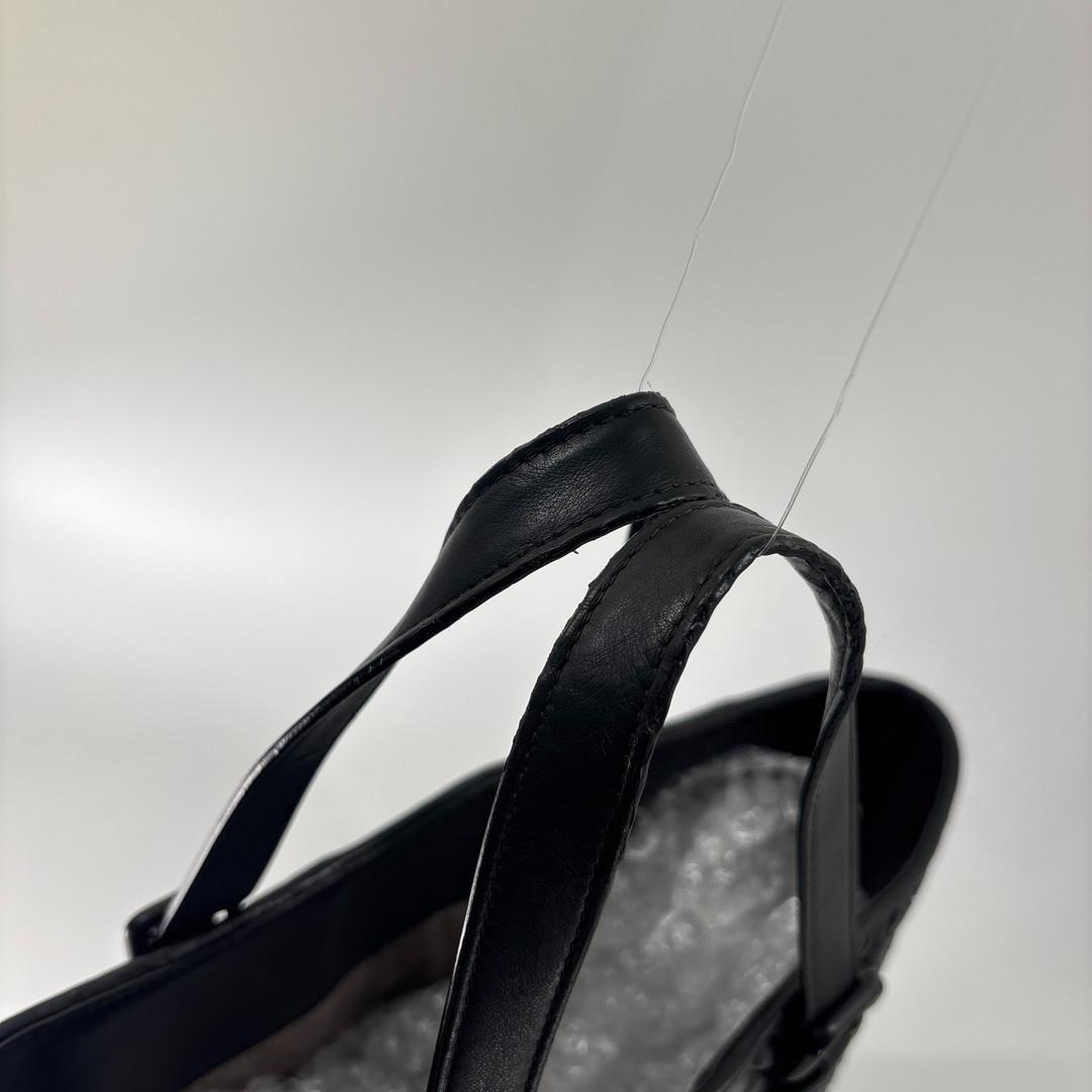 Bottega Veneta Super Intrecciato Tote Black — view 6