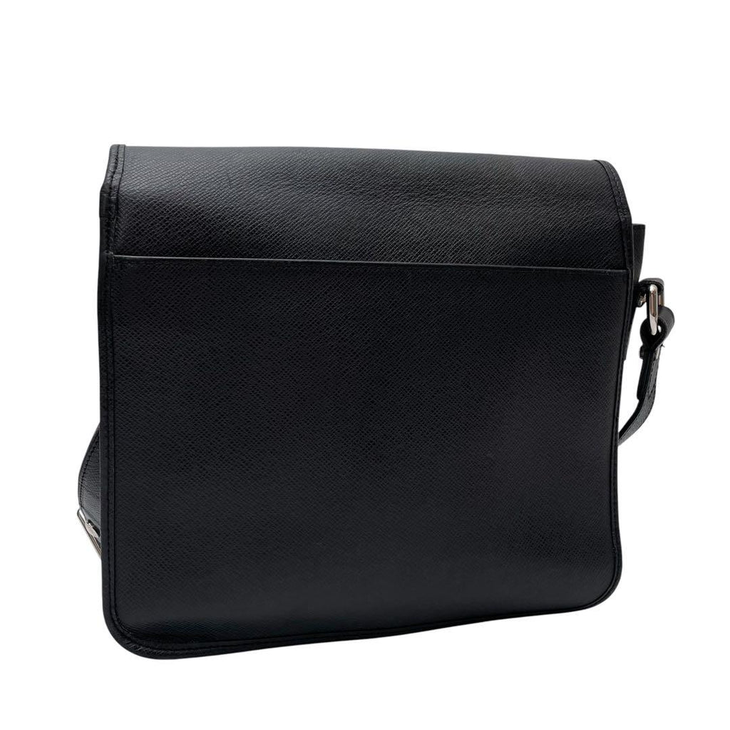 Louis Vuitton Taiga Leather Andrei Shoulder Messenger Bag — view 2