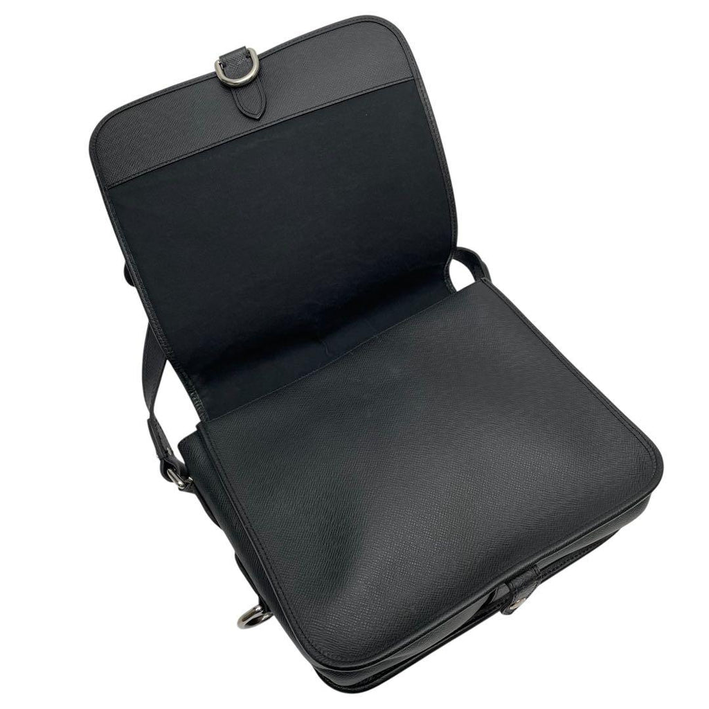 Louis Vuitton Taiga Leather Andrei Shoulder Messenger Bag — view 7