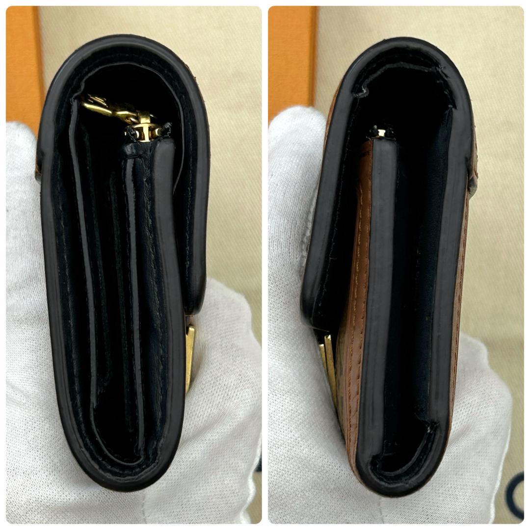 Louis Vuitton Portefeuille Dauphine Compact Fold Wallet — view 4