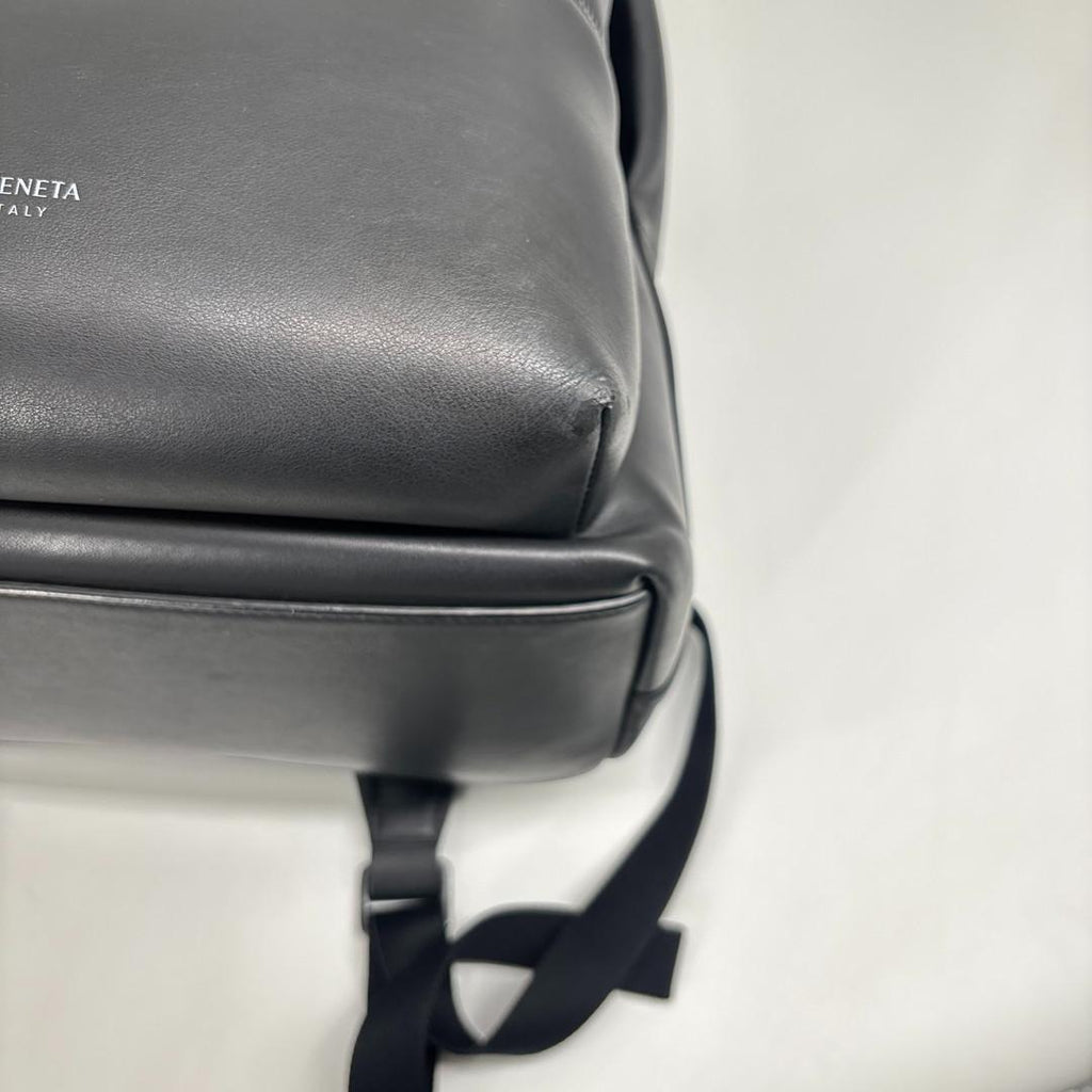 Bottega Veneta Super Leather Backpack Black — view 8
