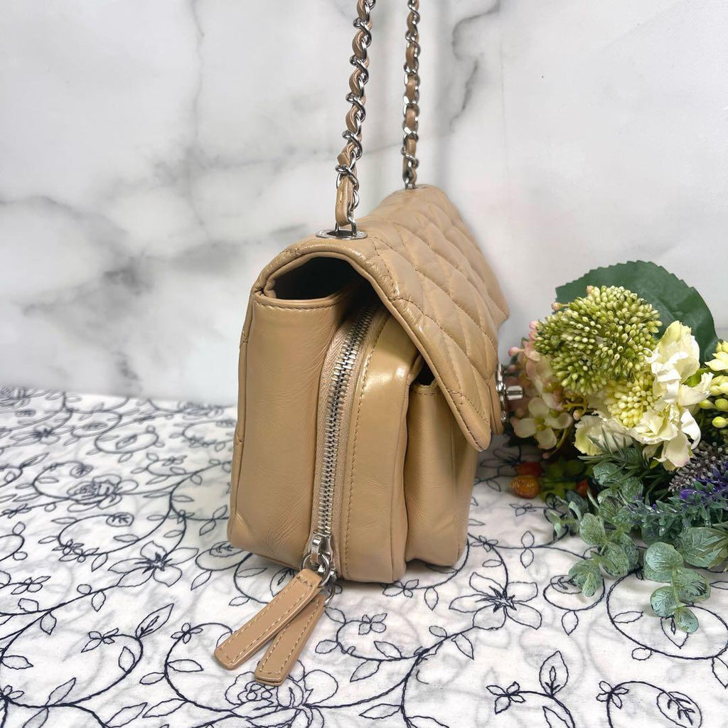 Chanel Double Flap Chain Shoulder Bag Quilted — view 6