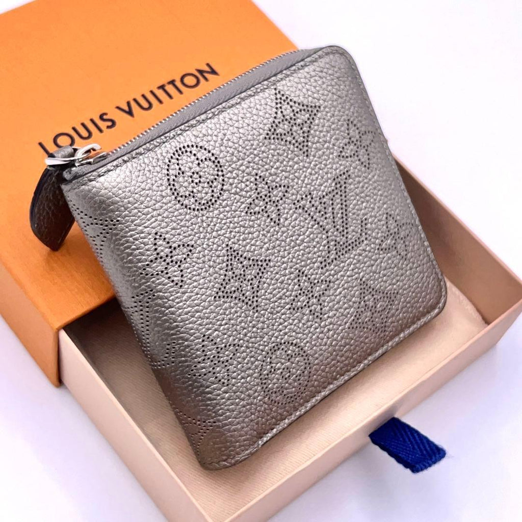 Louis Vuitton Mahina Metallic Gray Zippy Compact Wallet